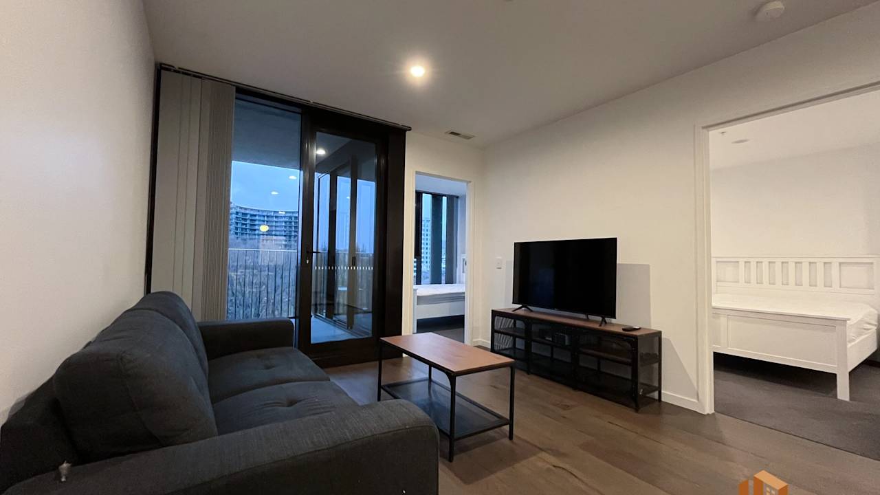 Furnished room with own bathroom