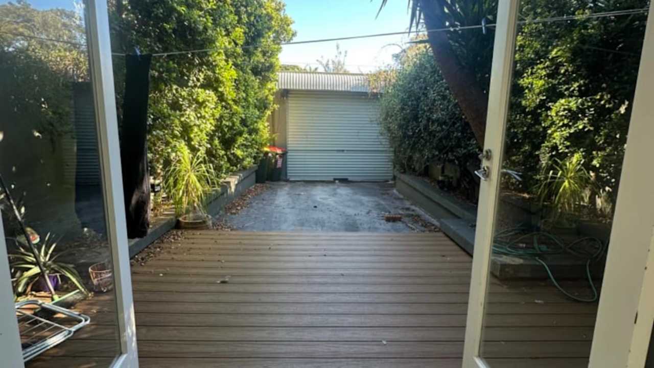 Unfurnished room in a share house