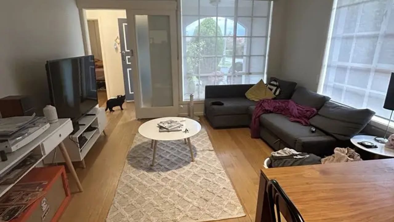 Unfurnished room in a flatshare