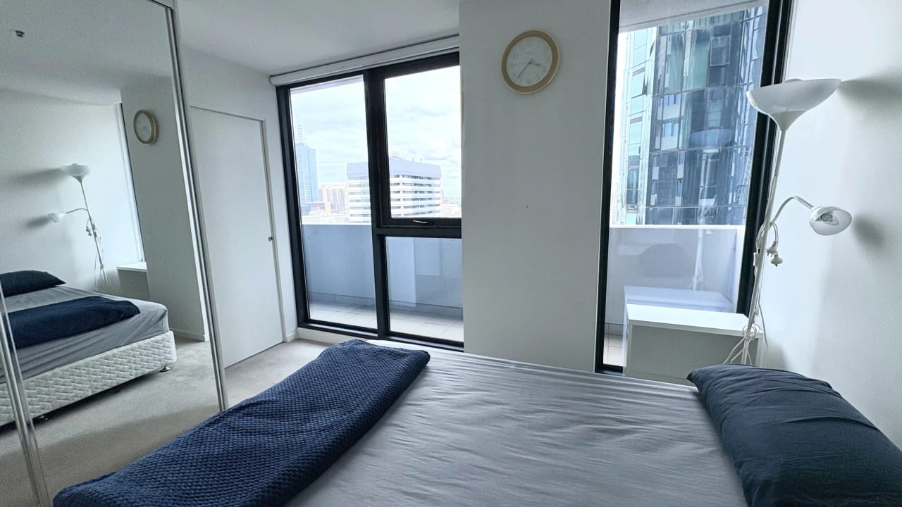 Furnished room with ensuite in a flatshare