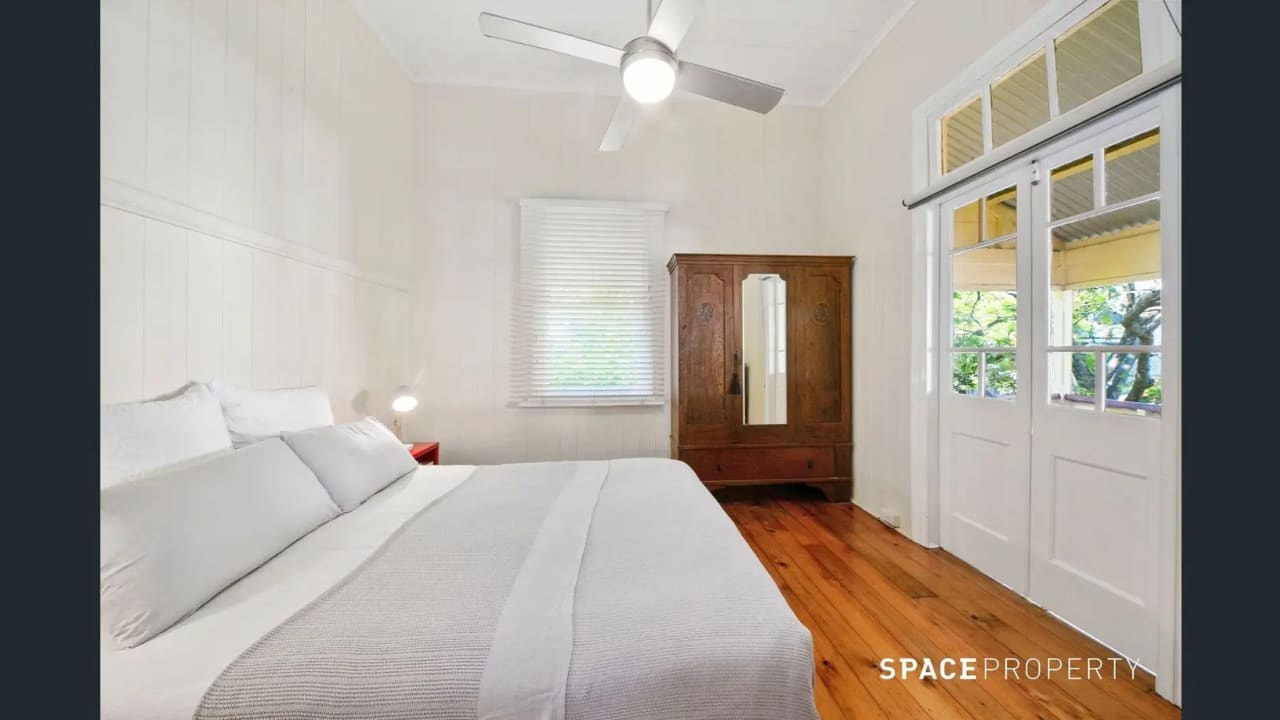 Furnished room in a share house