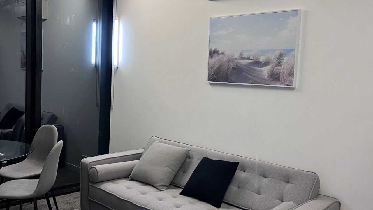 Furnished room in a flatshare