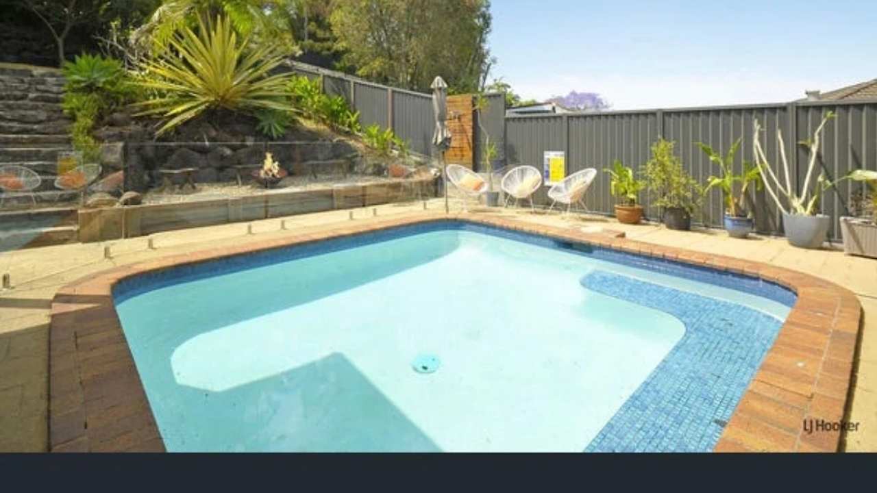 Room in a share house