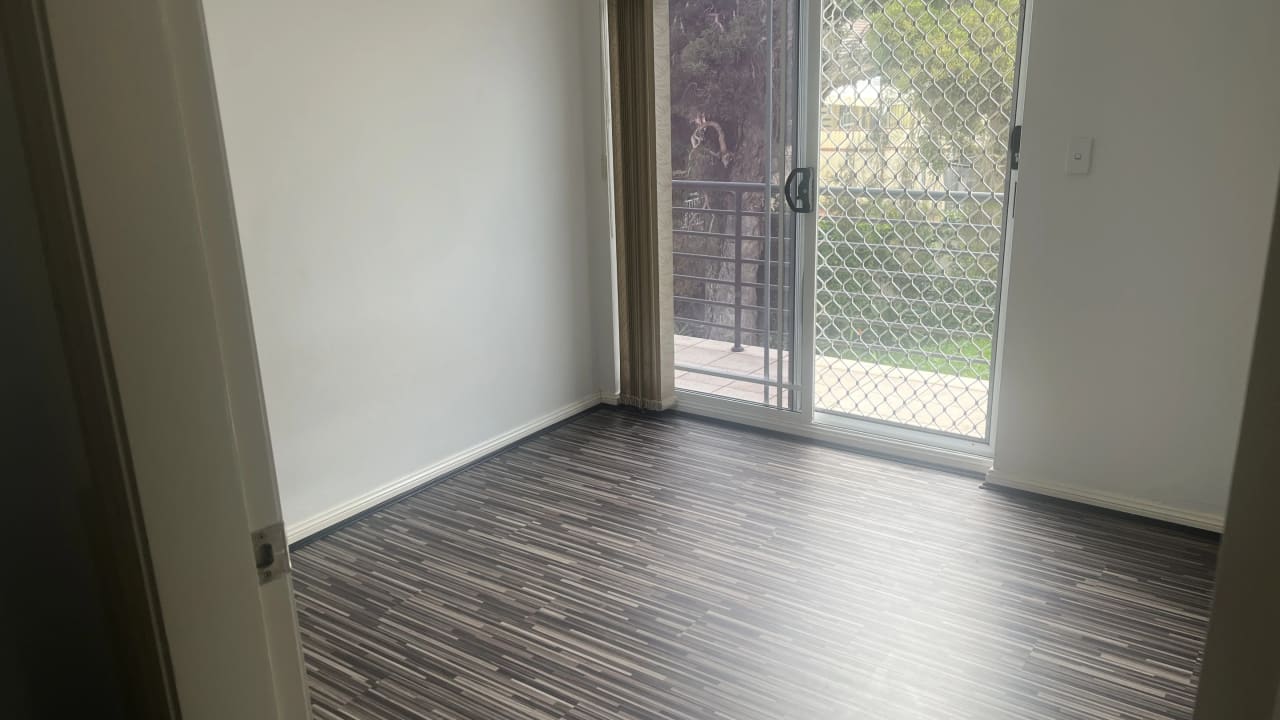 Unfurnished room in a share house