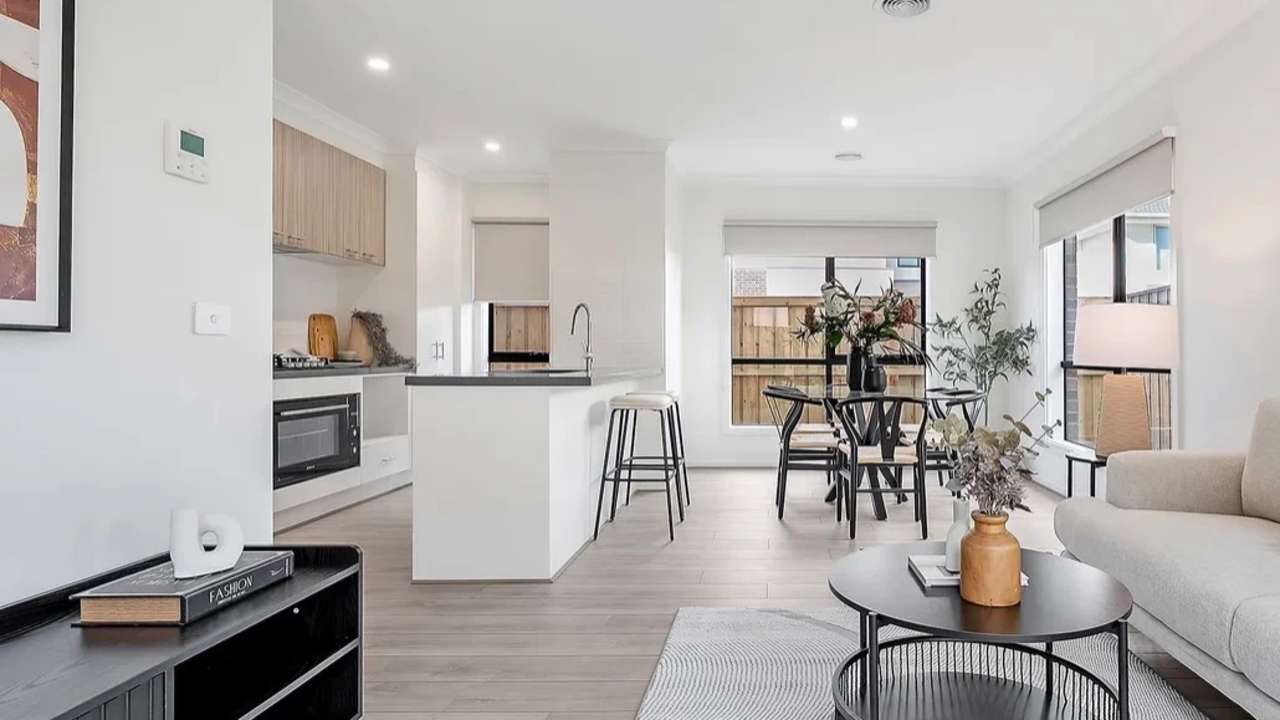 Unfurnished room in a share house