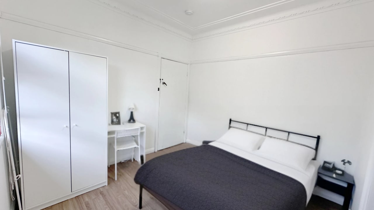 Furnished room in a share house
