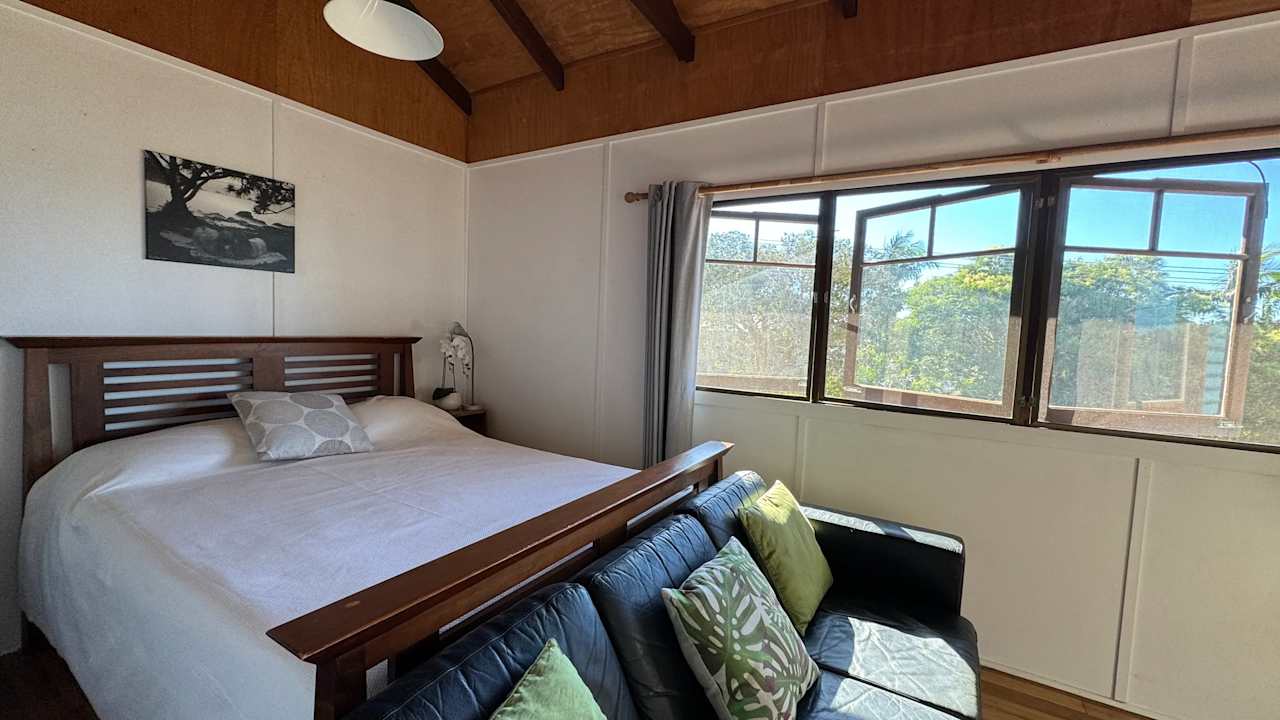 Whole property with 2 rooms for rent