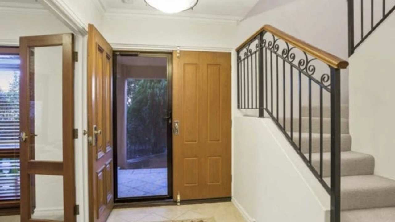 Room in a share house