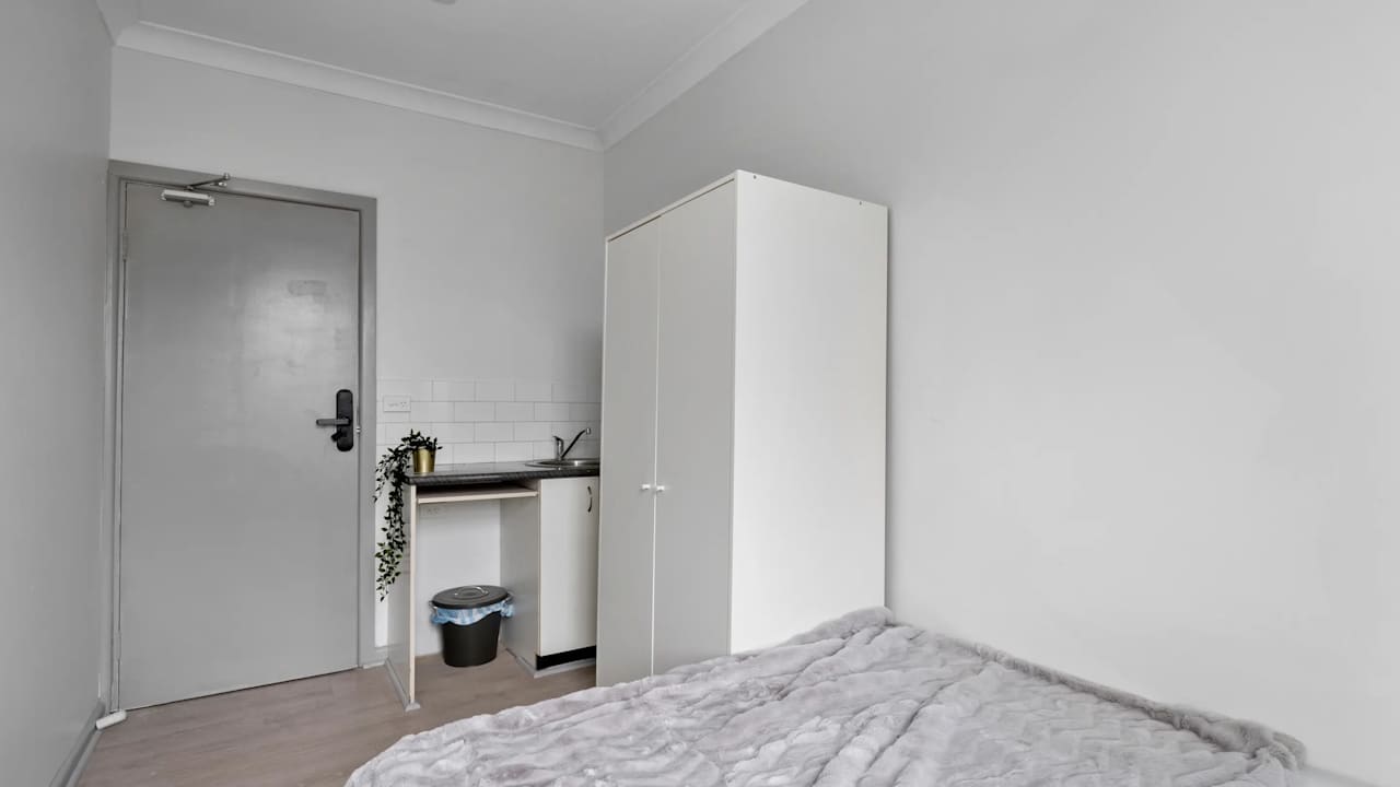 Furnished room in a share house