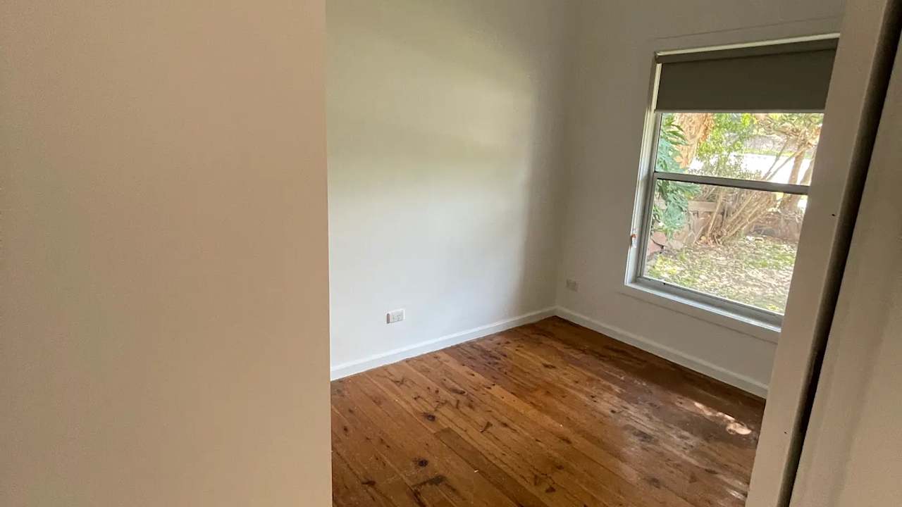 Room in a share house