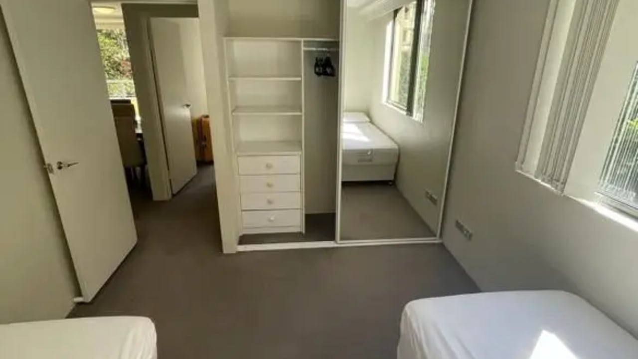 Furnished room in a flatshare