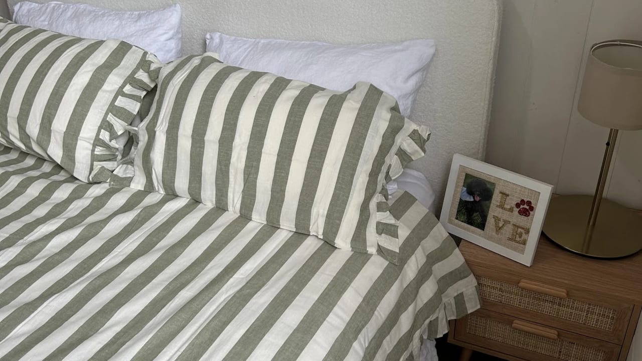 Room in a share house