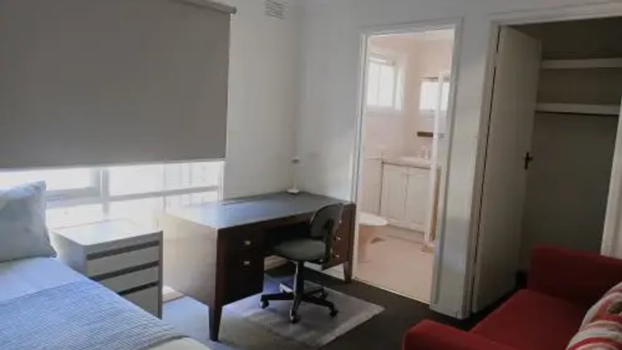 Furnished room in a share house