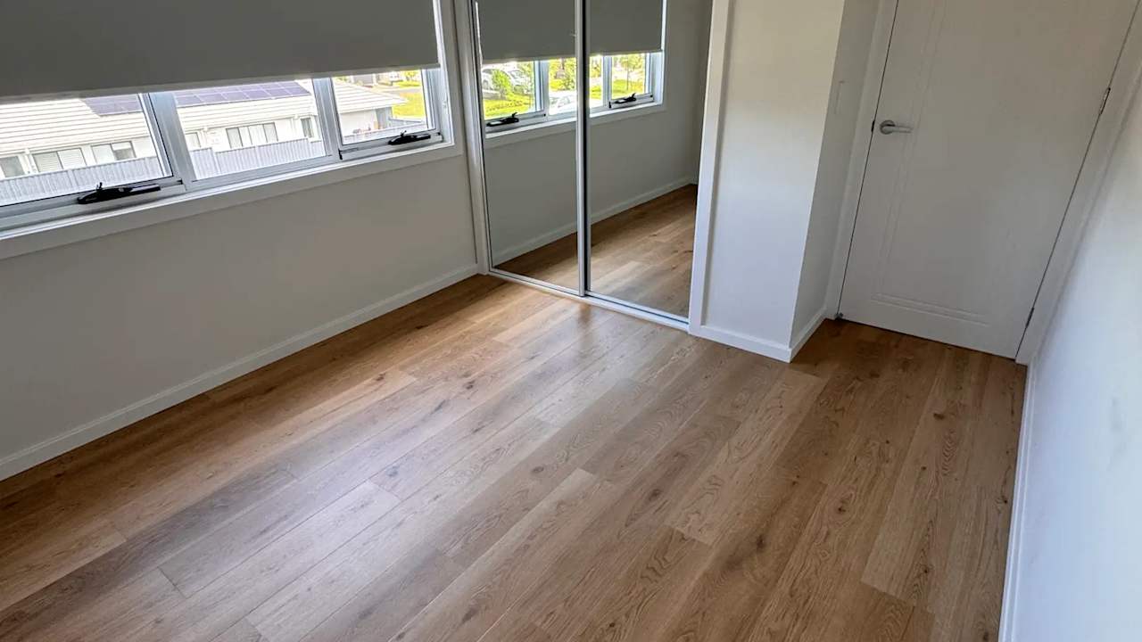 Unfurnished room with own bathroom