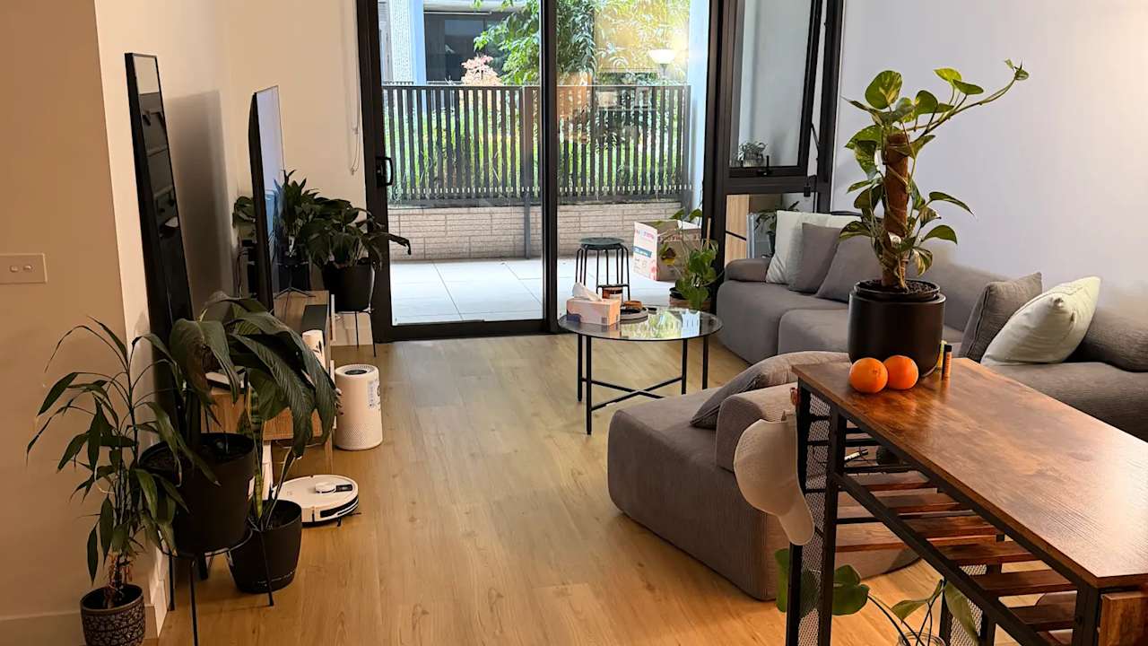 Unfurnished room with own bathroom