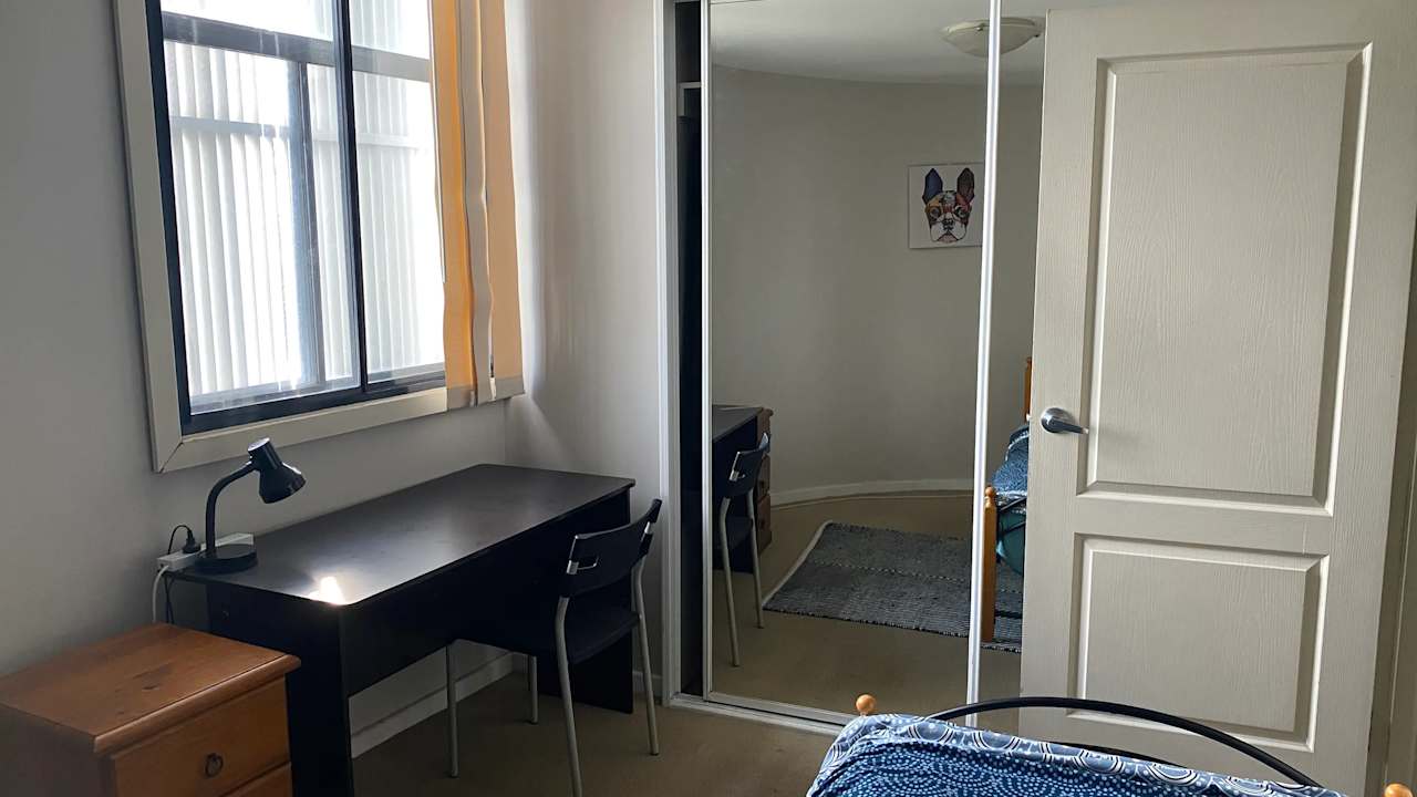 Furnished room in a flatshare
