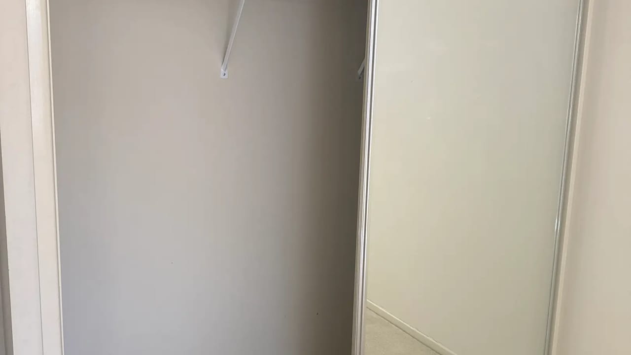Unfurnished room in a share house