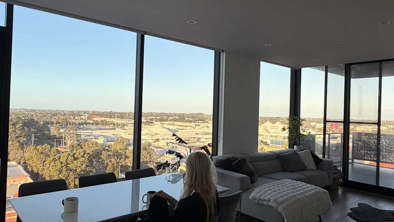 Unfurnished room with ensuite in a flatshare