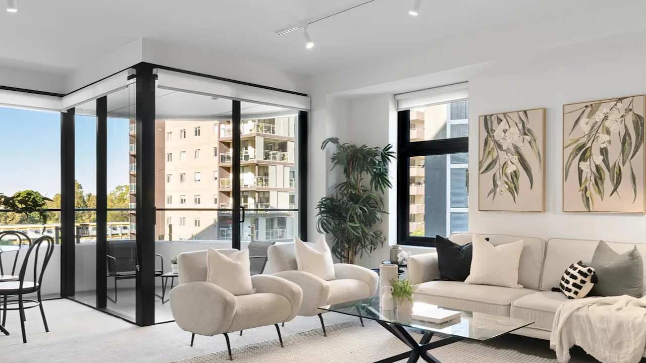 Unfurnished room in a flatshare