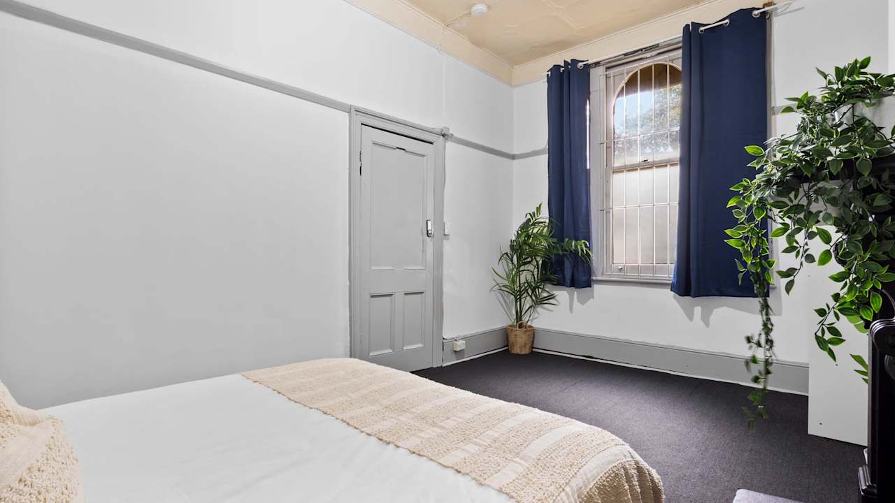 Furnished room in a share house