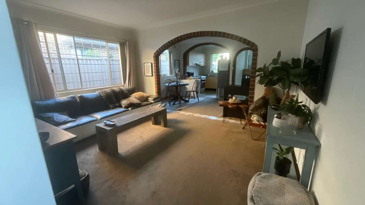 Furnished room in a share house