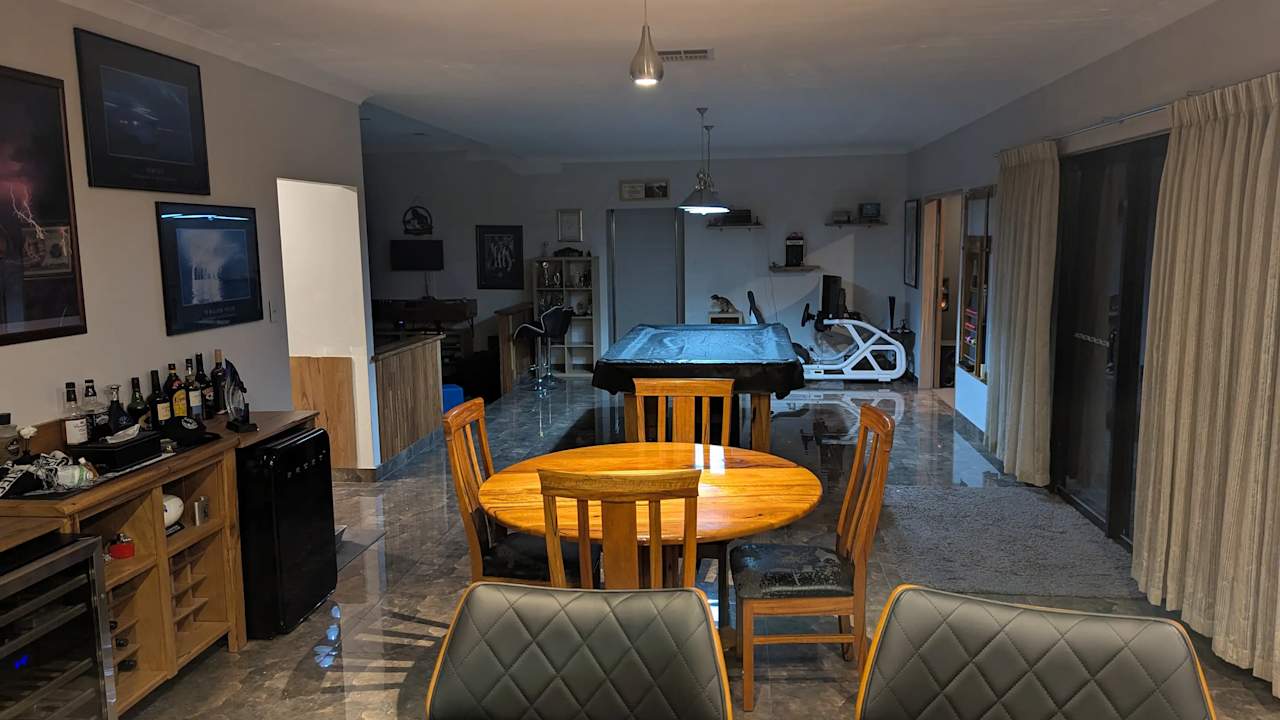 Furnished room with own bathroom