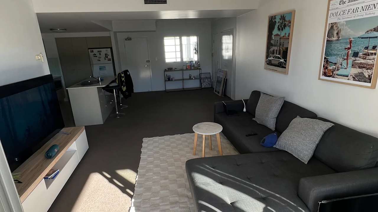 Unfurnished room with own bathroom