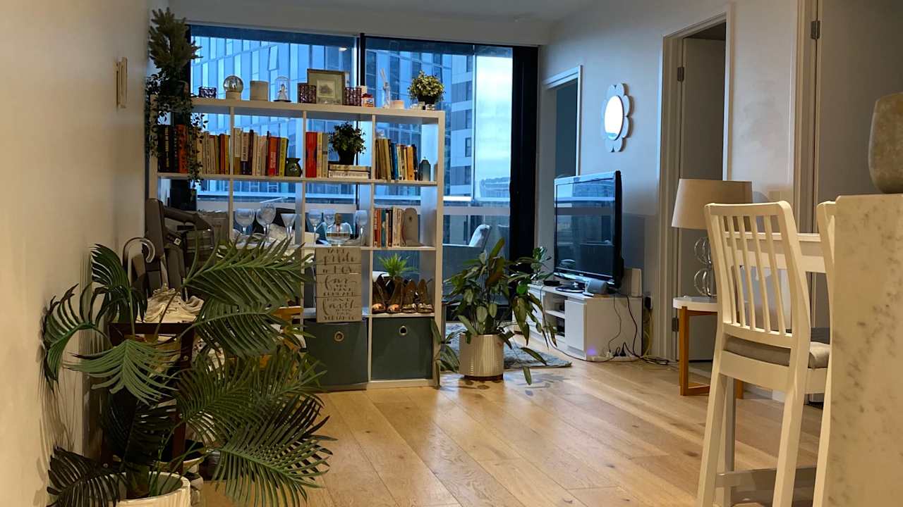 Furnished room with ensuite in a flatshare