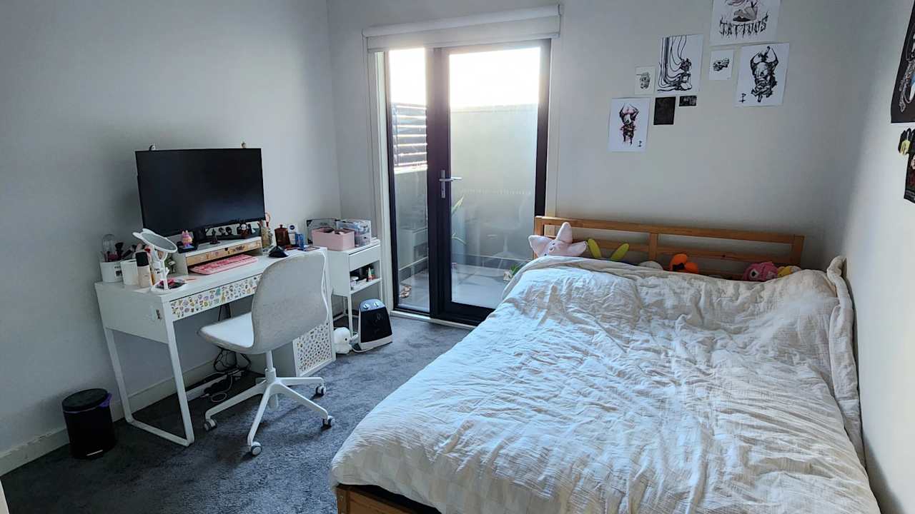 Furnished room with own bathroom