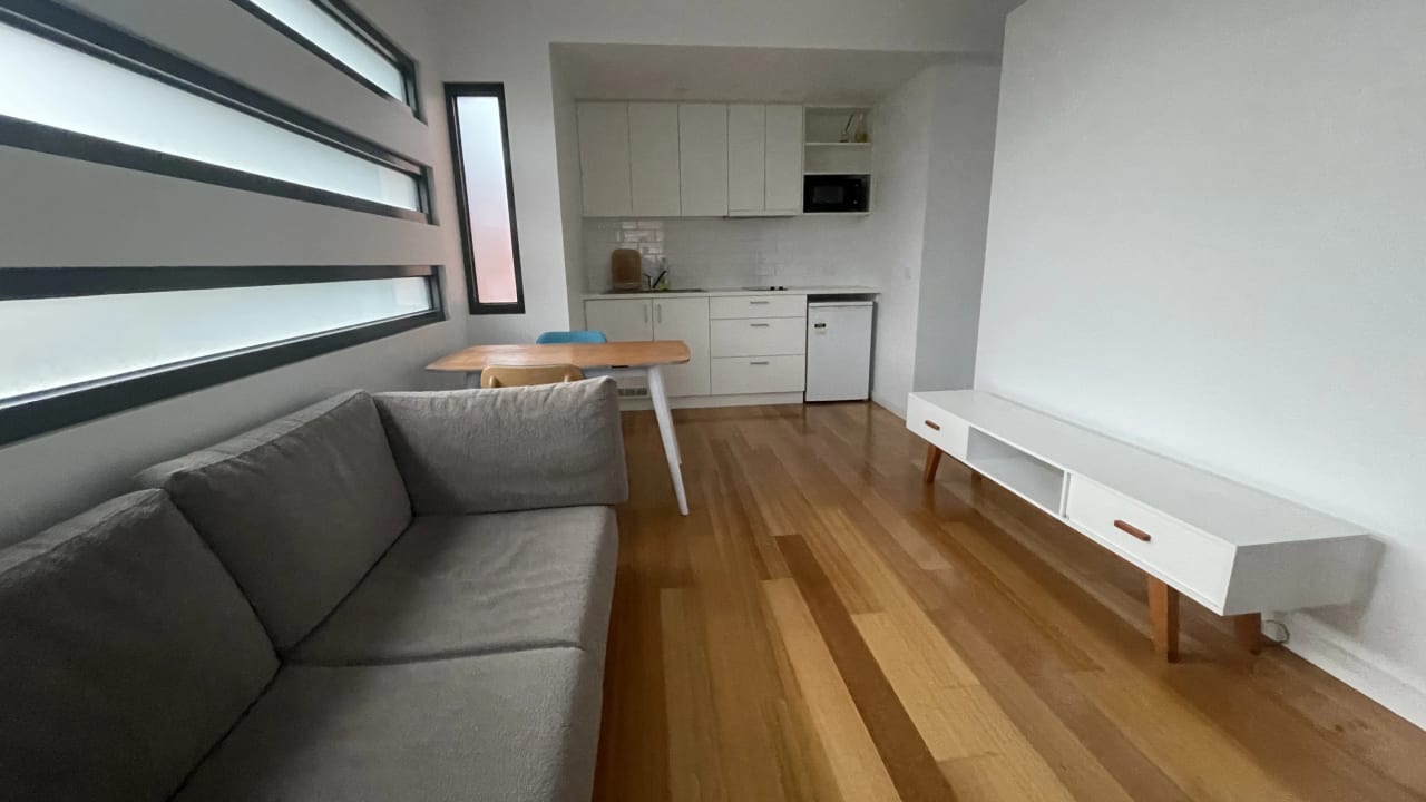 Furnished room granny flat for rent