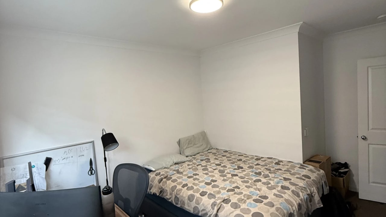 Unfurnished room in a share house