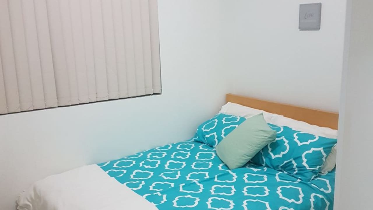 Room in a share house