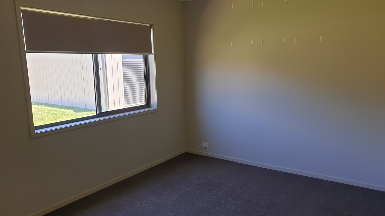 Room in a share house