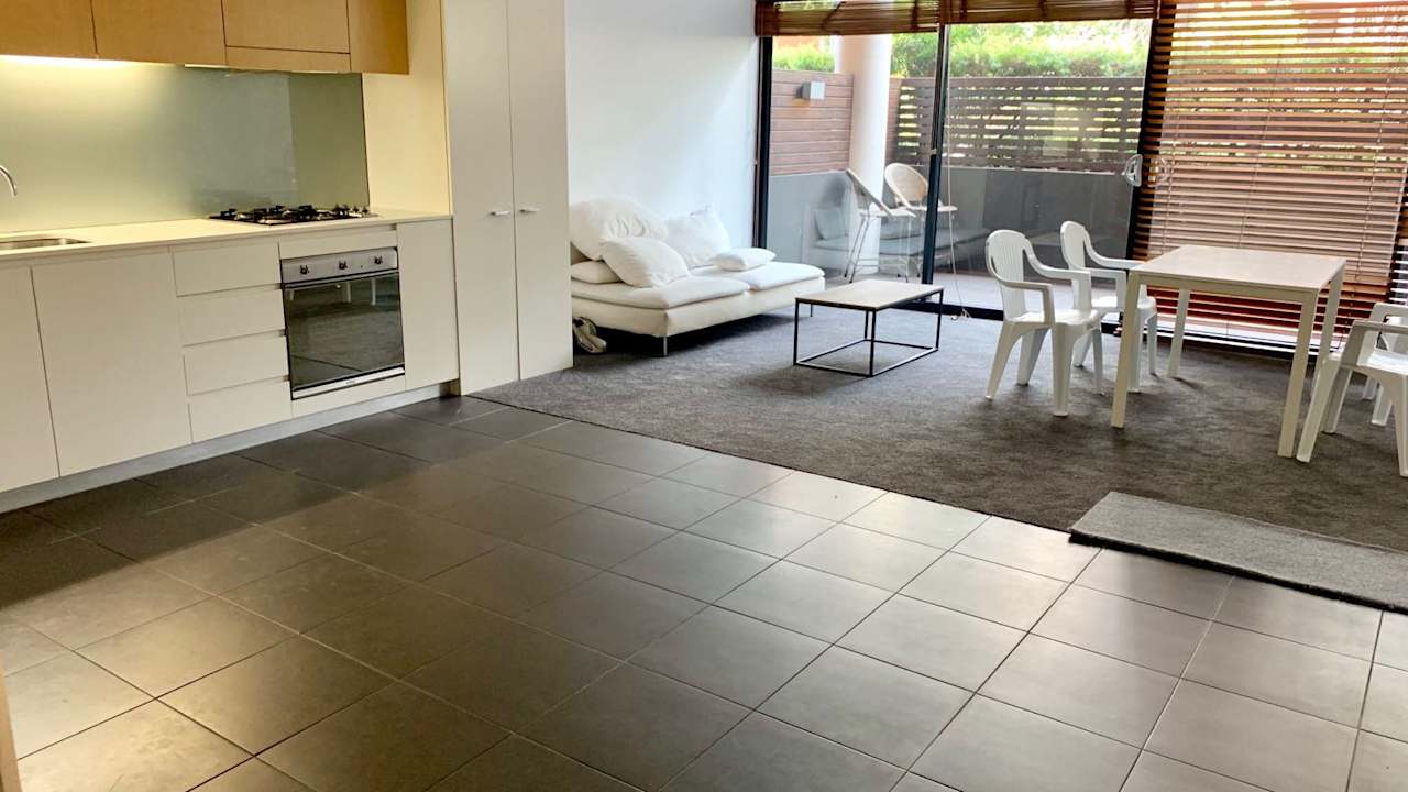 Furnished room in a flatshare