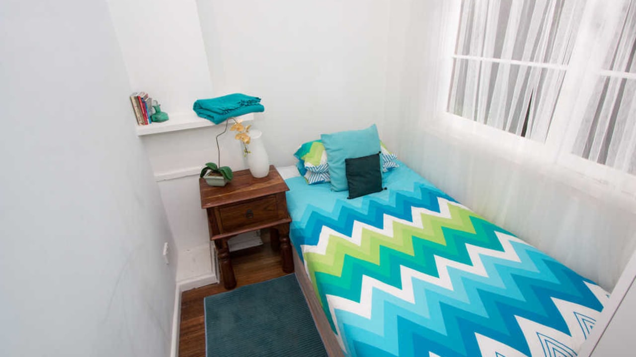 Whole property with 4 rooms for rent