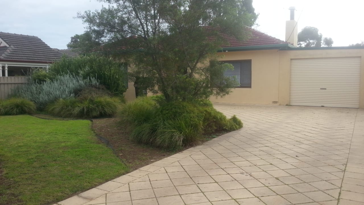 Unfurnished room in a share house