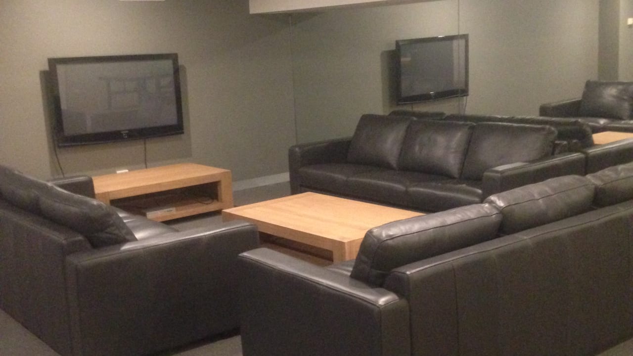 Furnished room studio flat for rent