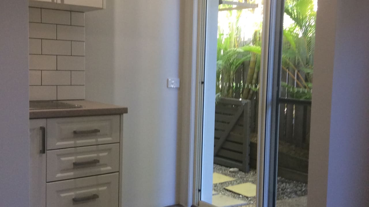Unfurnished room granny flat for rent
