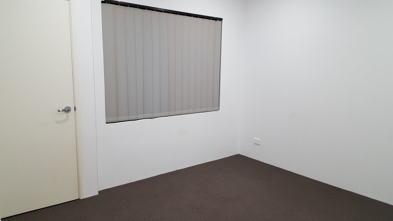 Room in a share house