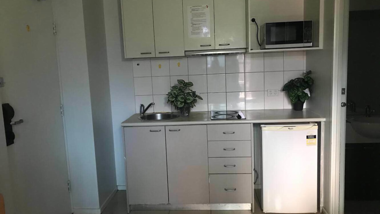 Whole property with 2 rooms for rent