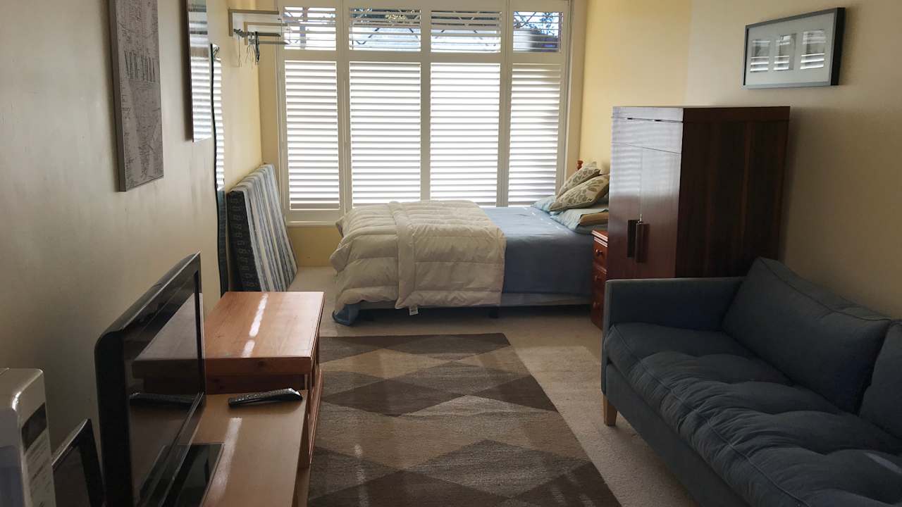 Furnished room with own bathroom