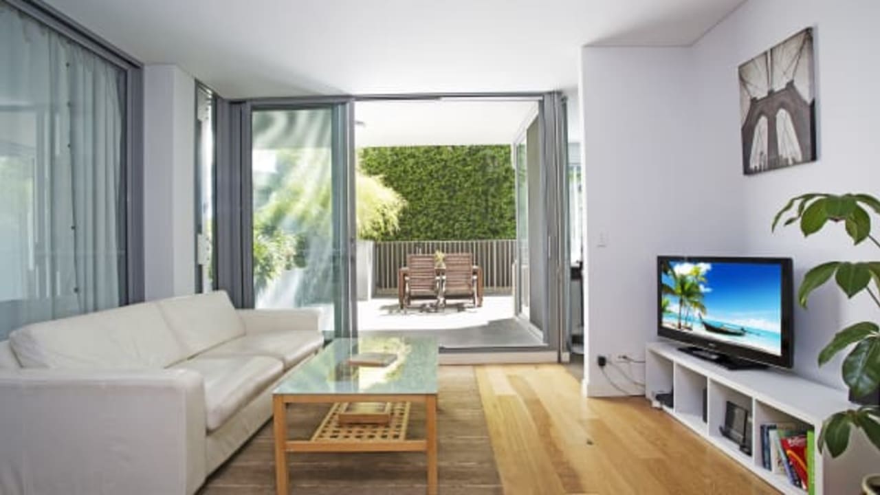 Furnished room in a flatshare