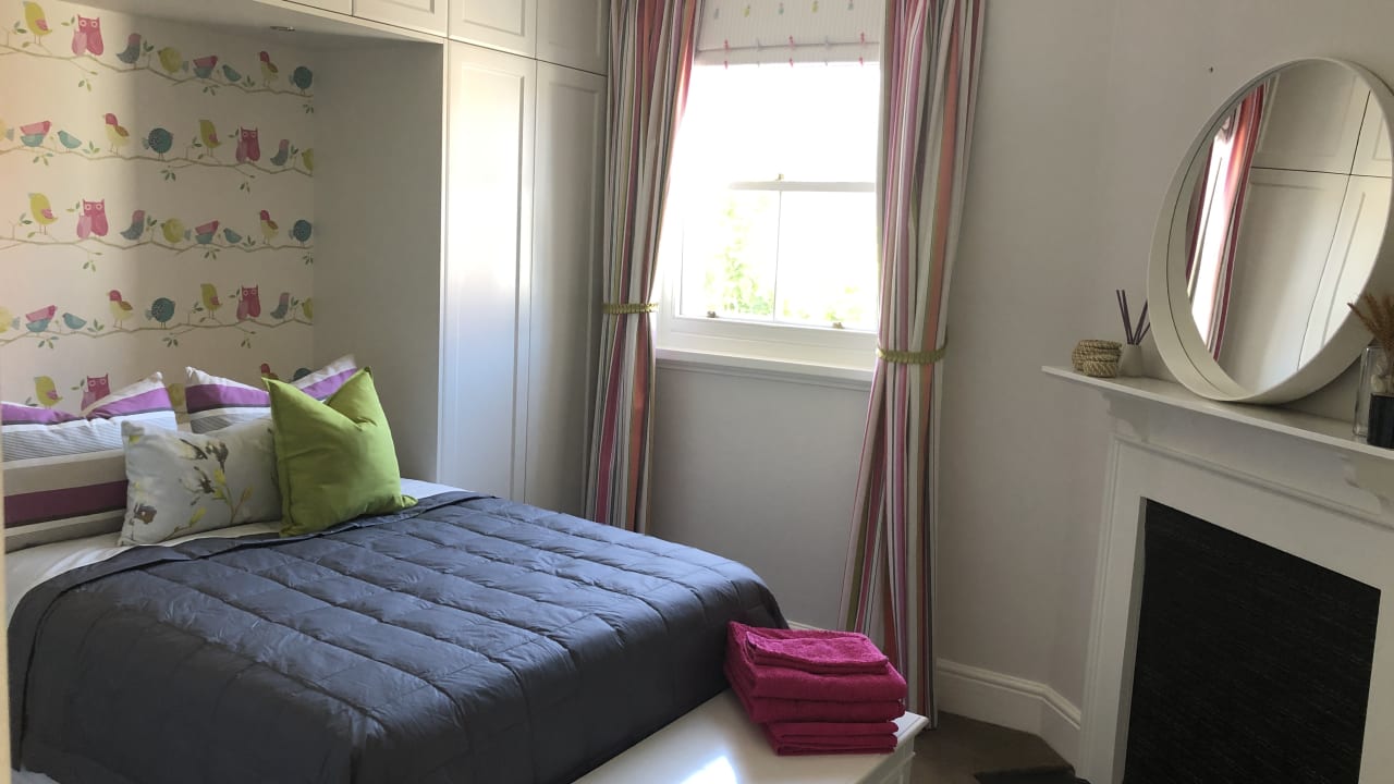 Furnished room with own bathroom