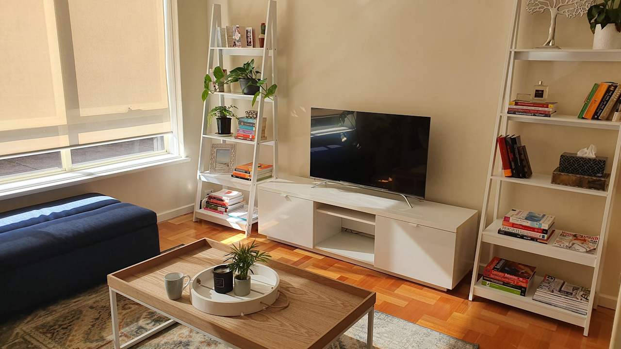 Furnished room in a flatshare