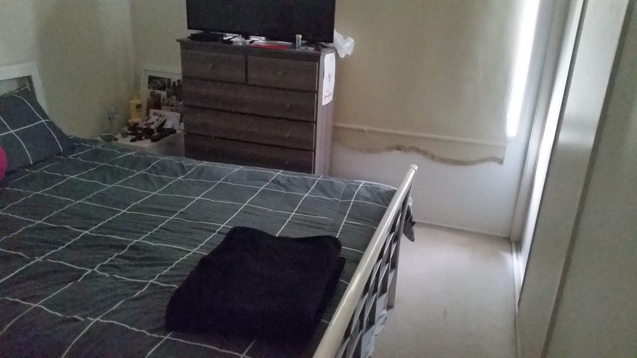 Unfurnished room in a share house