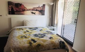 Unfurnished room with ensuite in a flatshare