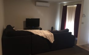 Unfurnished room in a share house