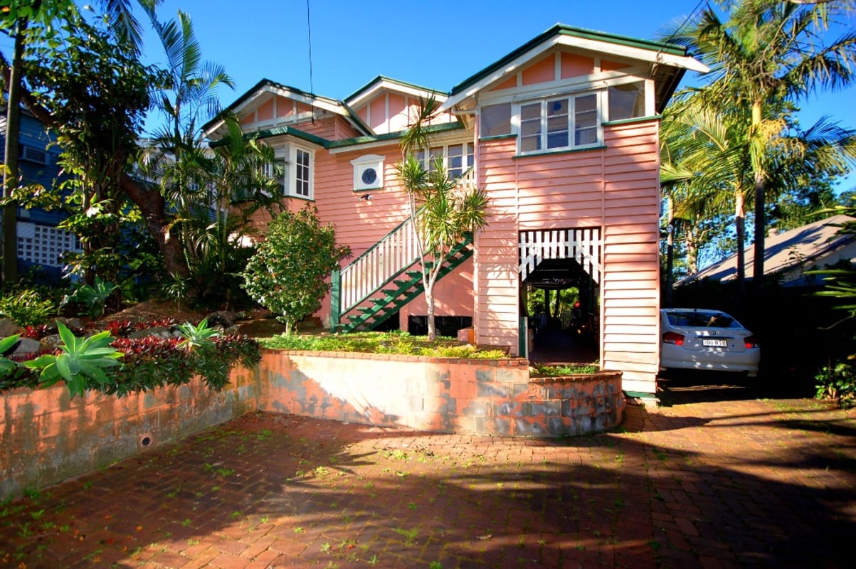 Room for Rent in Hawthorne Road, Hawthorne, Brisbane...