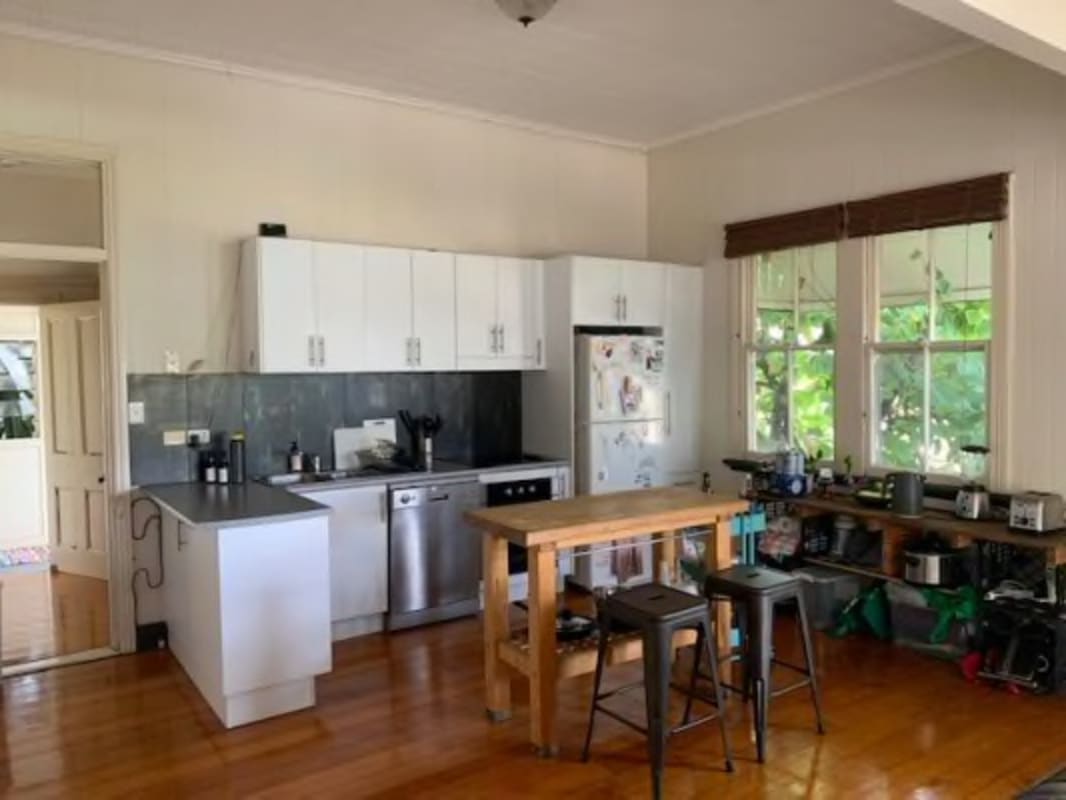 Room for Rent in Albion, Brisbane 180, Unfurnishe...