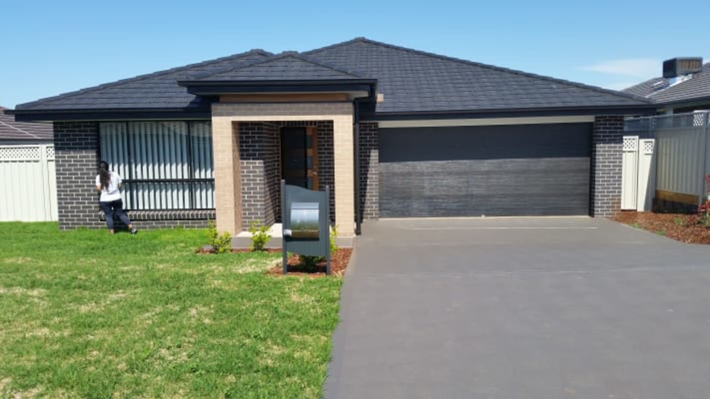 Room for Rent in Dubbo, NSW 200, Furnished, Own b...